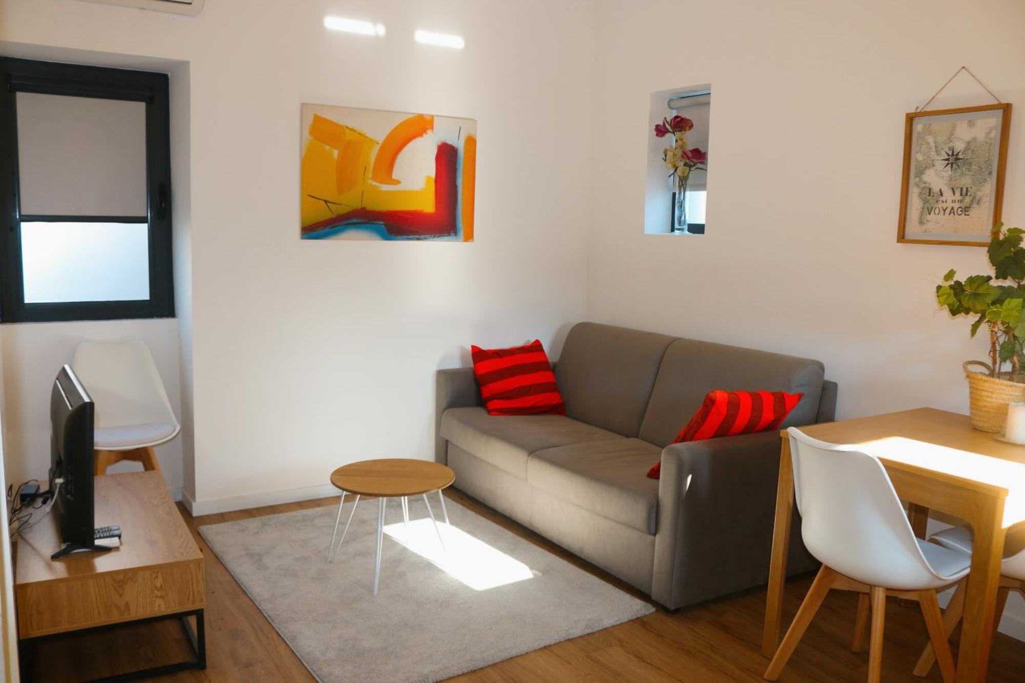 9min Metro To Downtown - Couples&kids - Free Parking